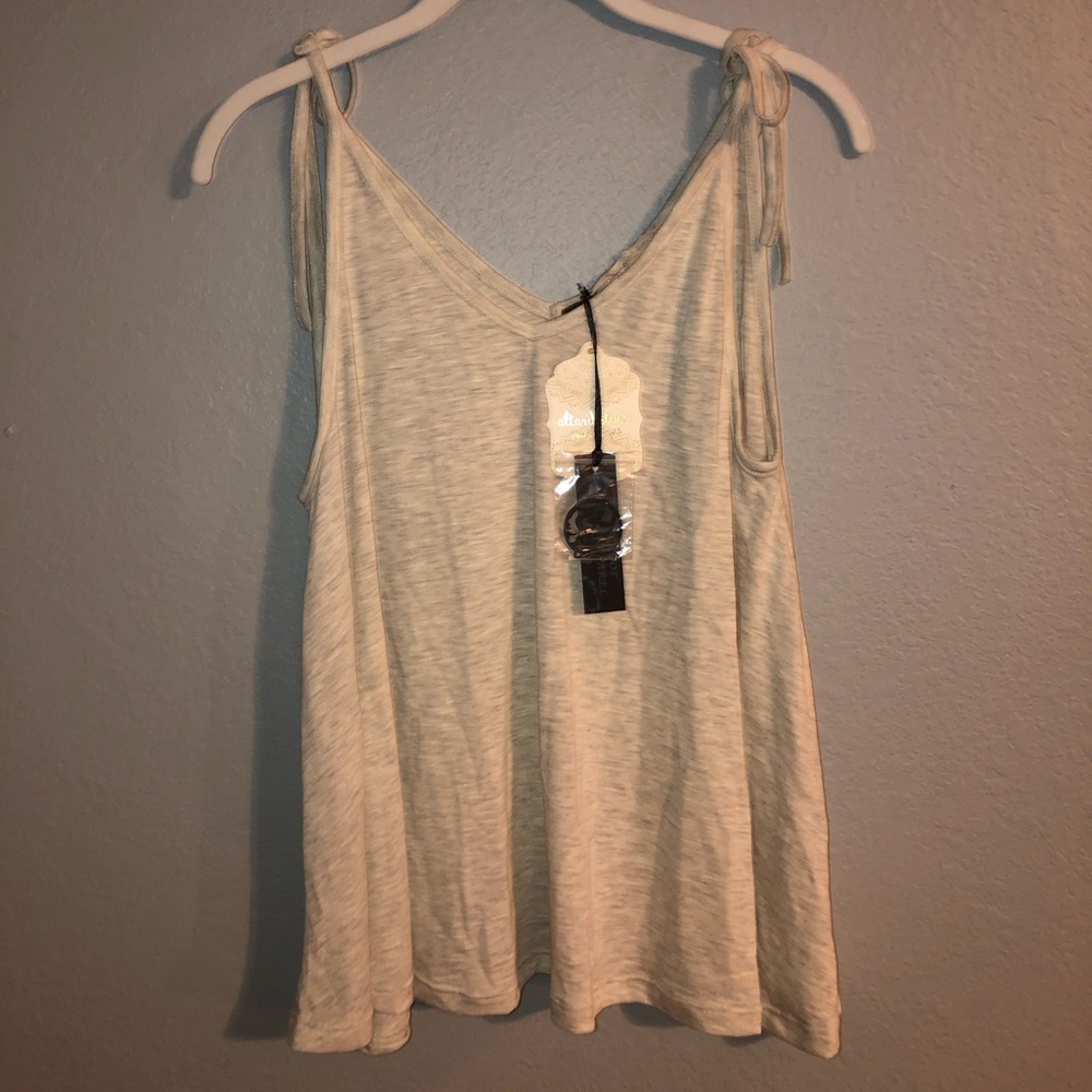 Spaghetti tie strap tank top